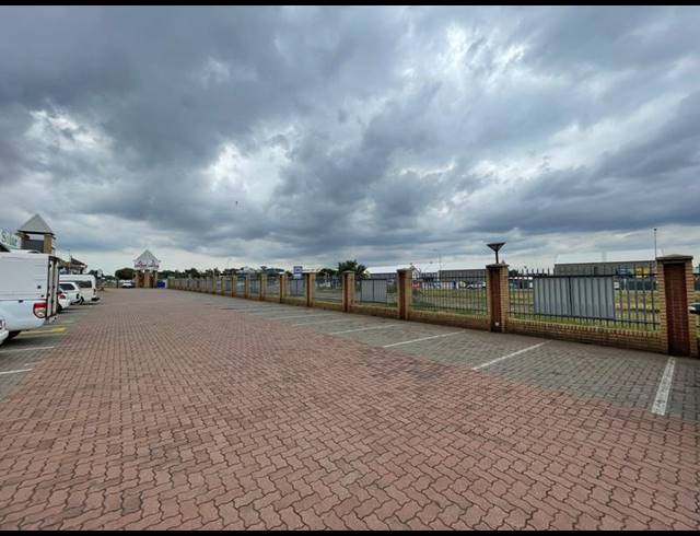 BUSINESS PROPERTY TO RENT IN HENNOPSPARK